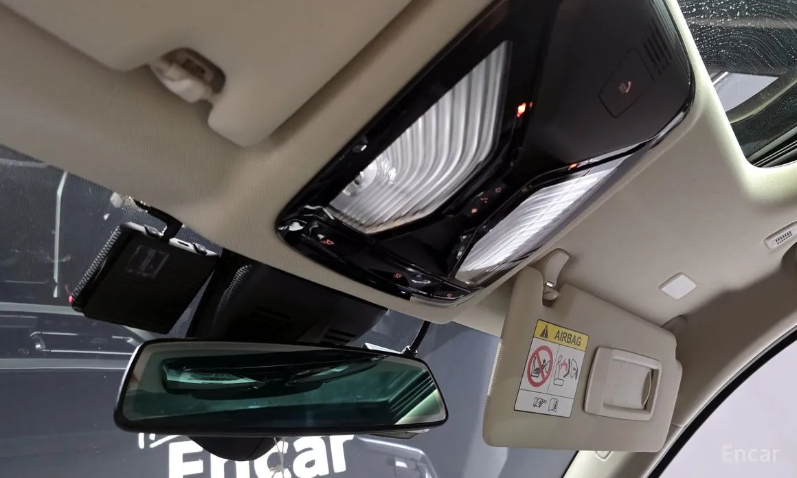 Photo 18 - BMW 3 Series