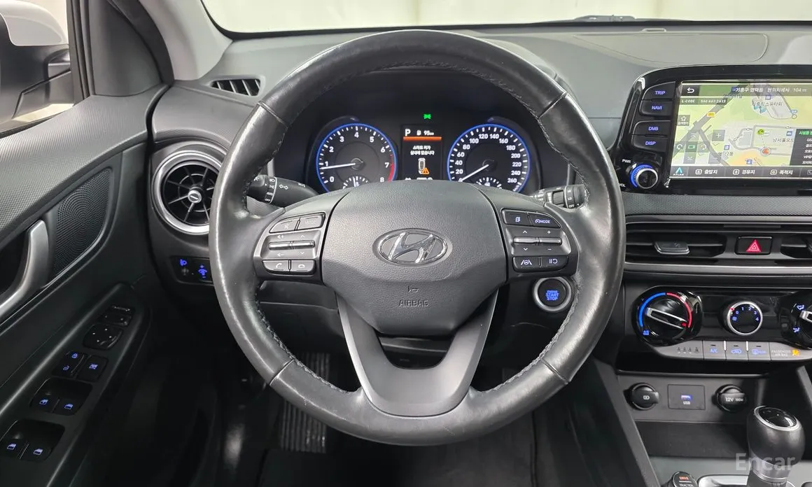 Фото 13 - Hyundai Kona