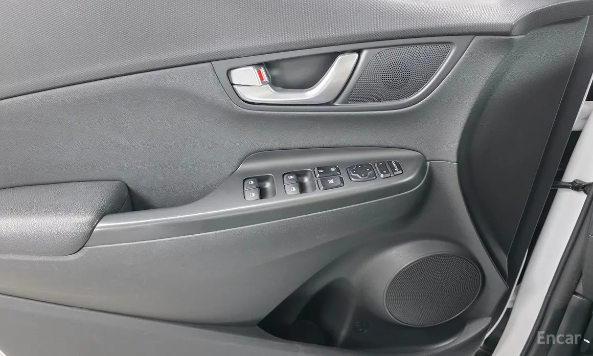 Фото 17 - Hyundai Kona