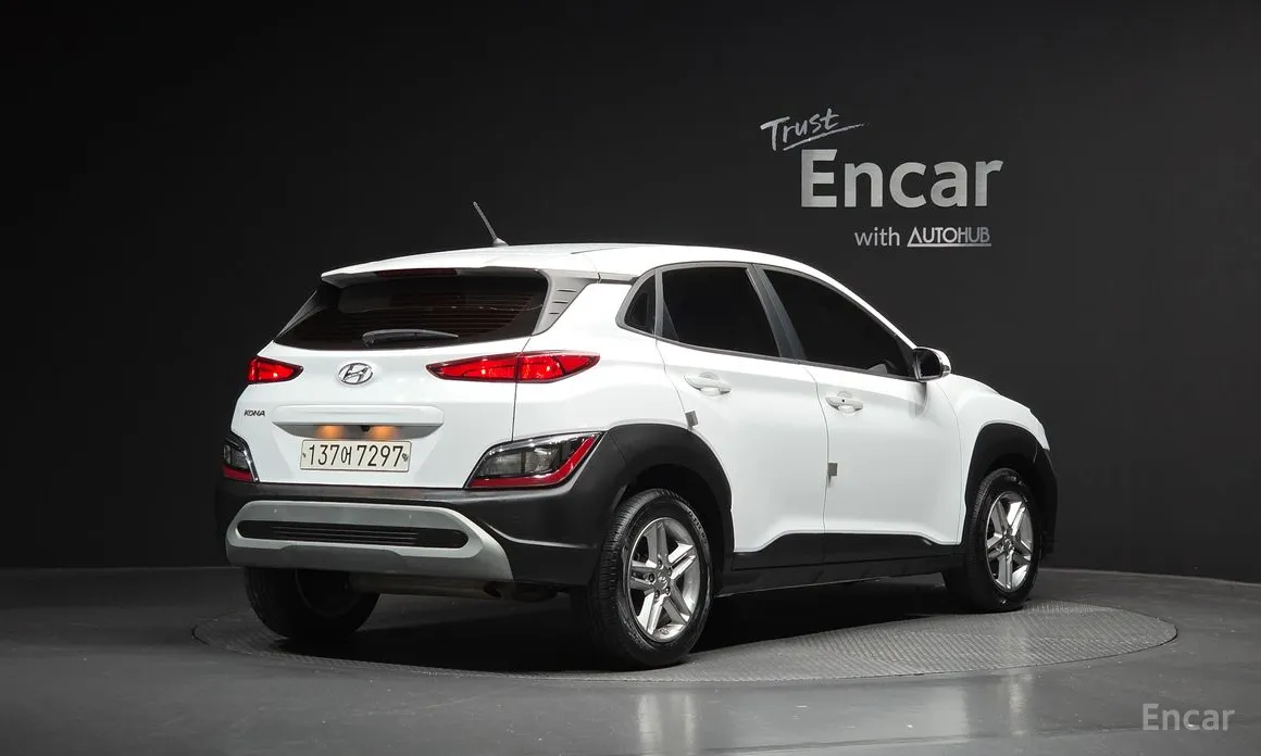 Фото 2 - Hyundai Kona