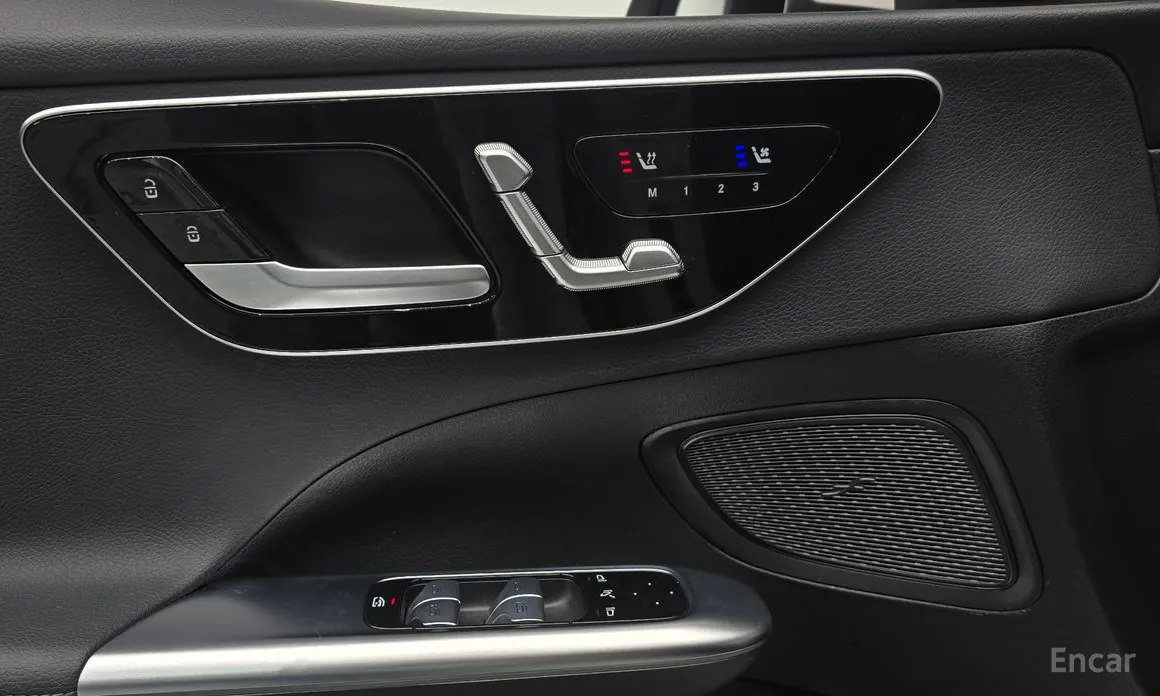 Фото 19 - Mercedes-Benz C-Class