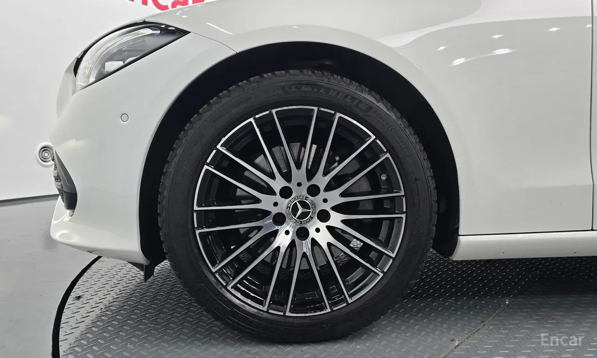 Фото 5 - Mercedes-Benz C-Class