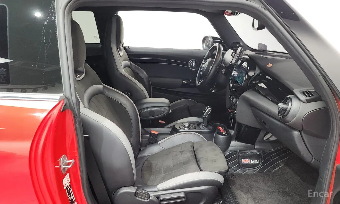 Фото 11 - Mini Cooper