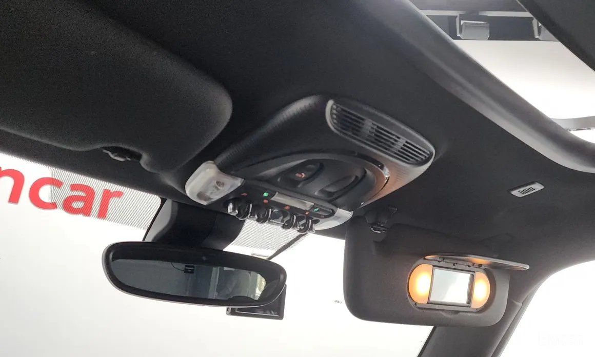 Фото 18 - Mini Cooper