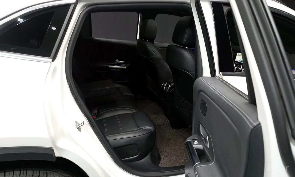 Фото 12 - Mercedes-Benz EQA