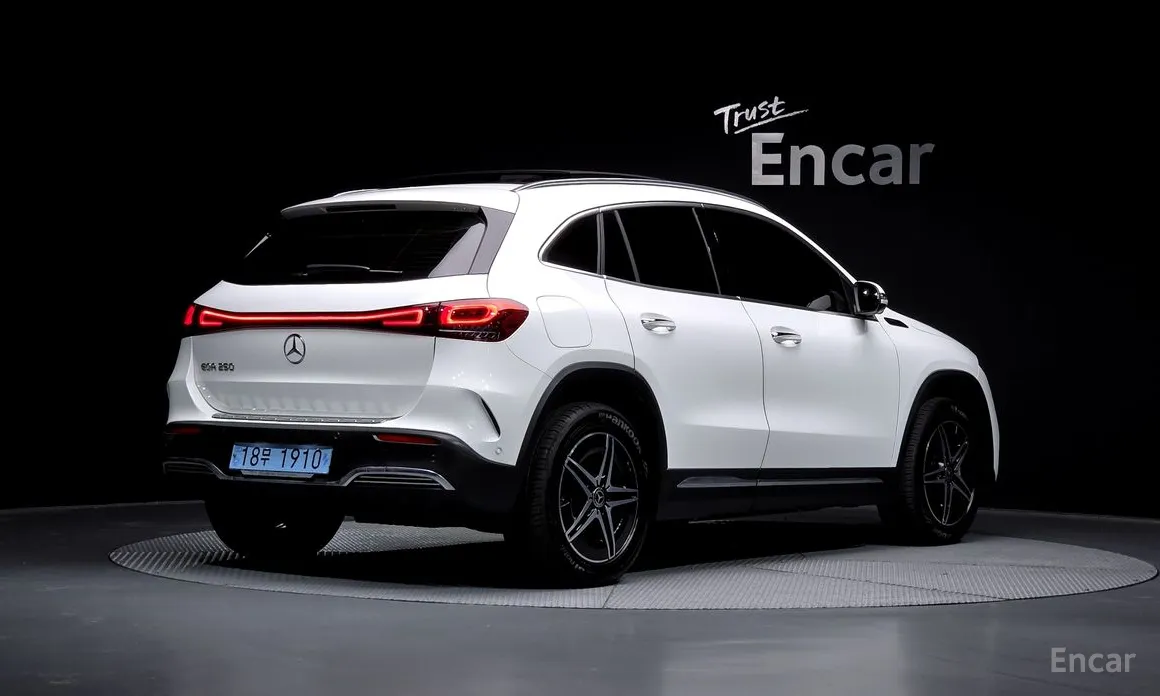 Фото 2 - Mercedes-Benz EQA