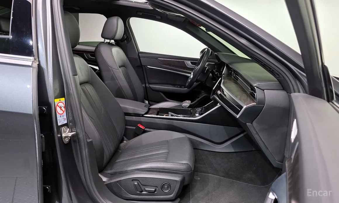 Фото 10 - Audi A6