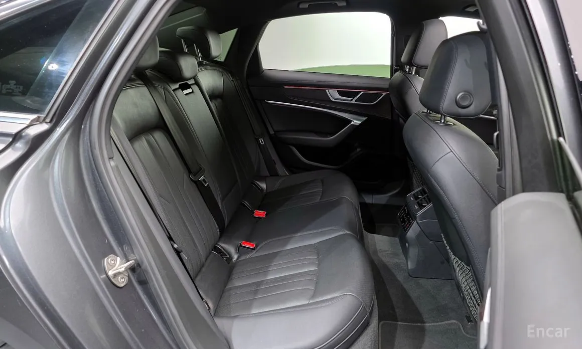 Фото 12 - Audi A6