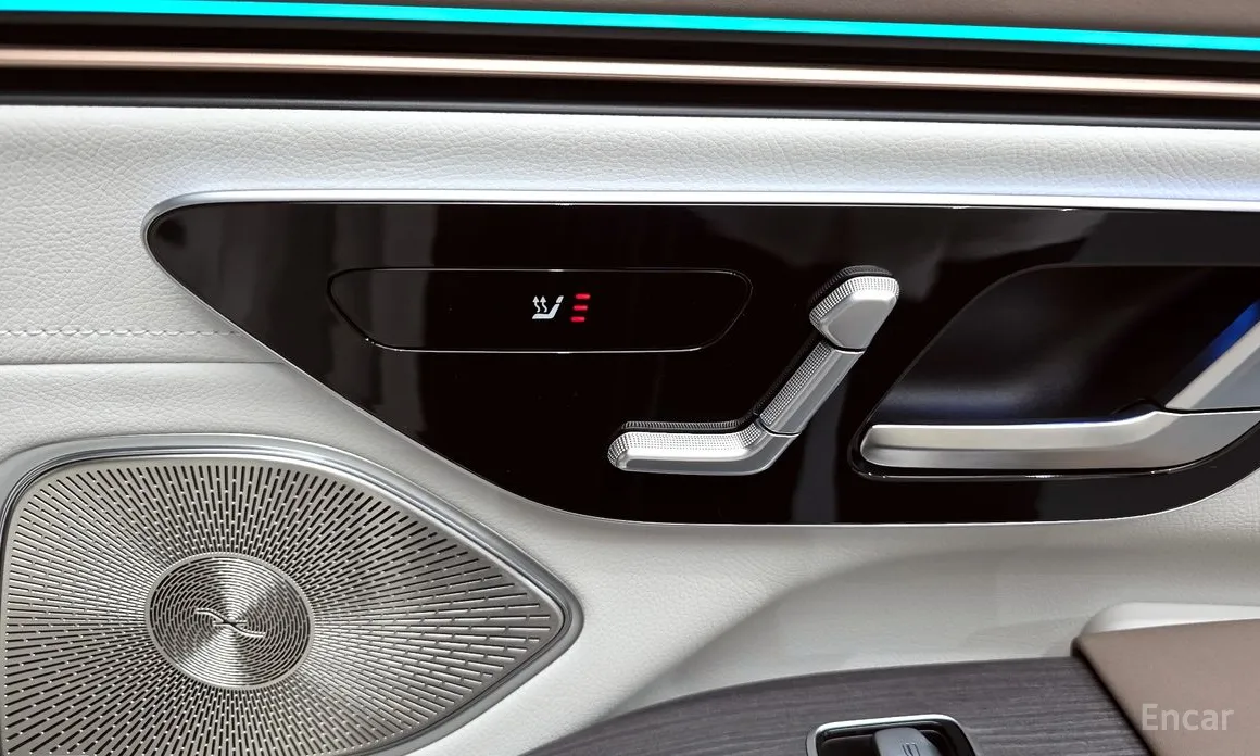 Фото 19 - Mercedes-Benz EQS