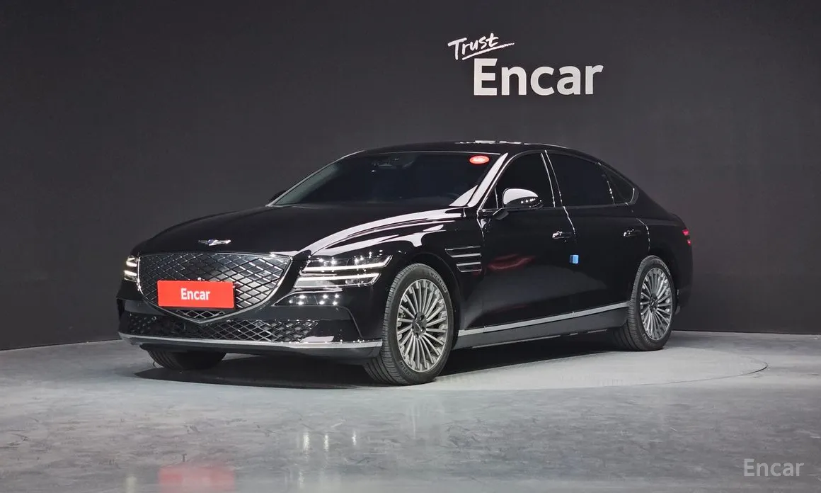 Фото 1 - Genesis G80