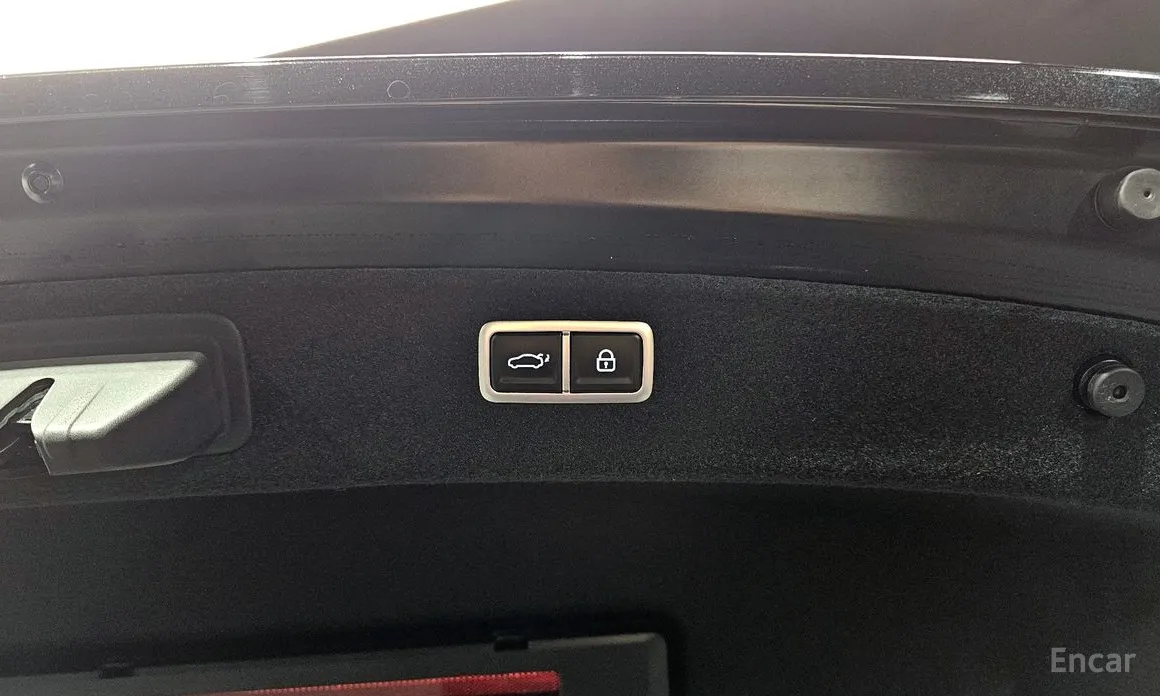 Фото 20 - Genesis G80