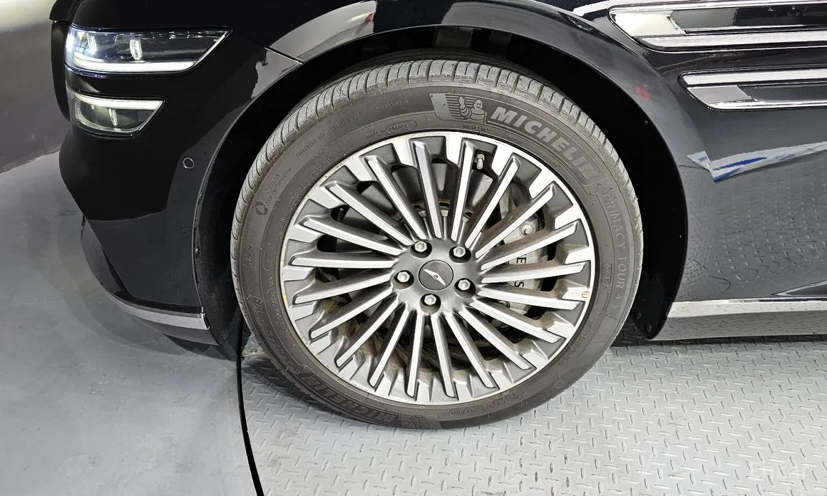 Фото 5 - Genesis G80