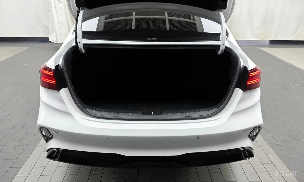 Фото 20 - Kia K3