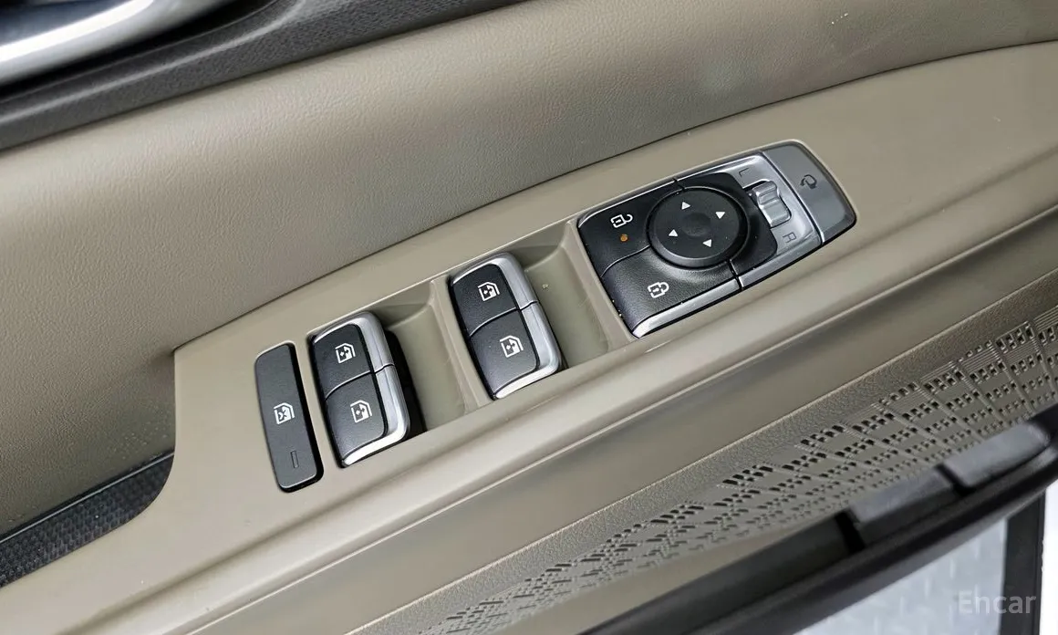 Фото 14 - Kia Carnival