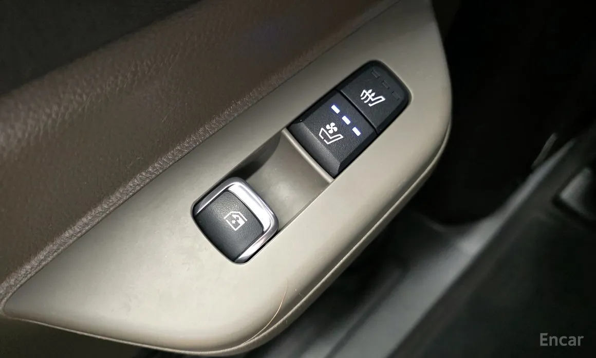 Фото 15 - Kia Carnival