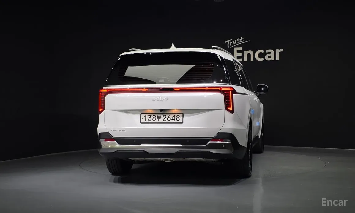 Фото 4 - Kia Carnival