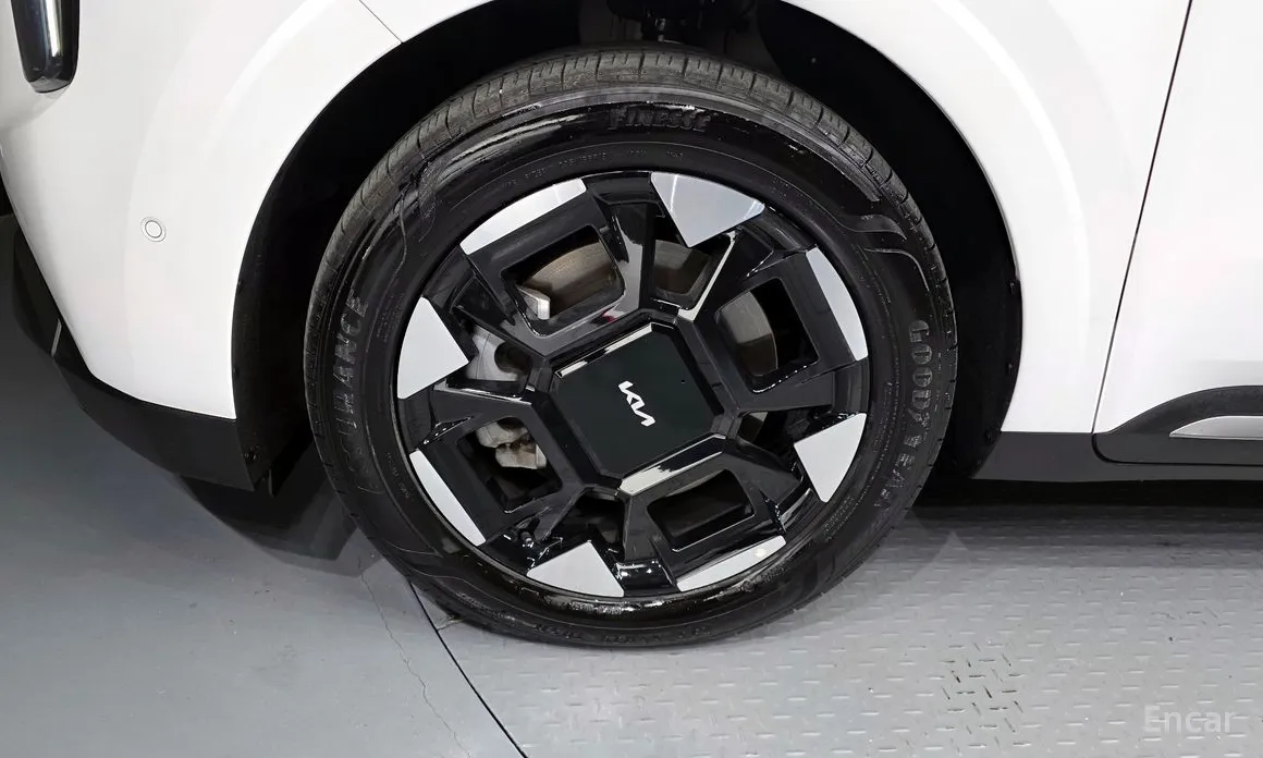 Фото 5 - Kia Carnival