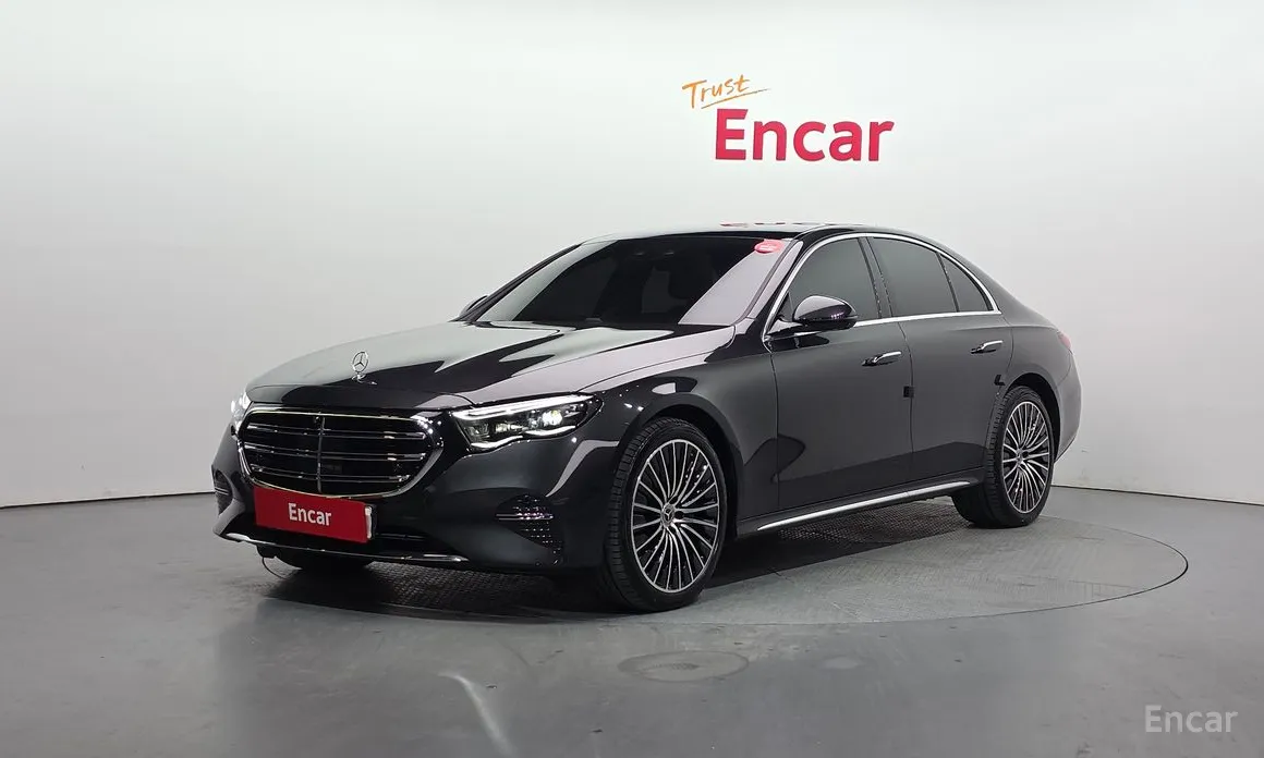 Фото 1 - Mercedes-Benz E-Class