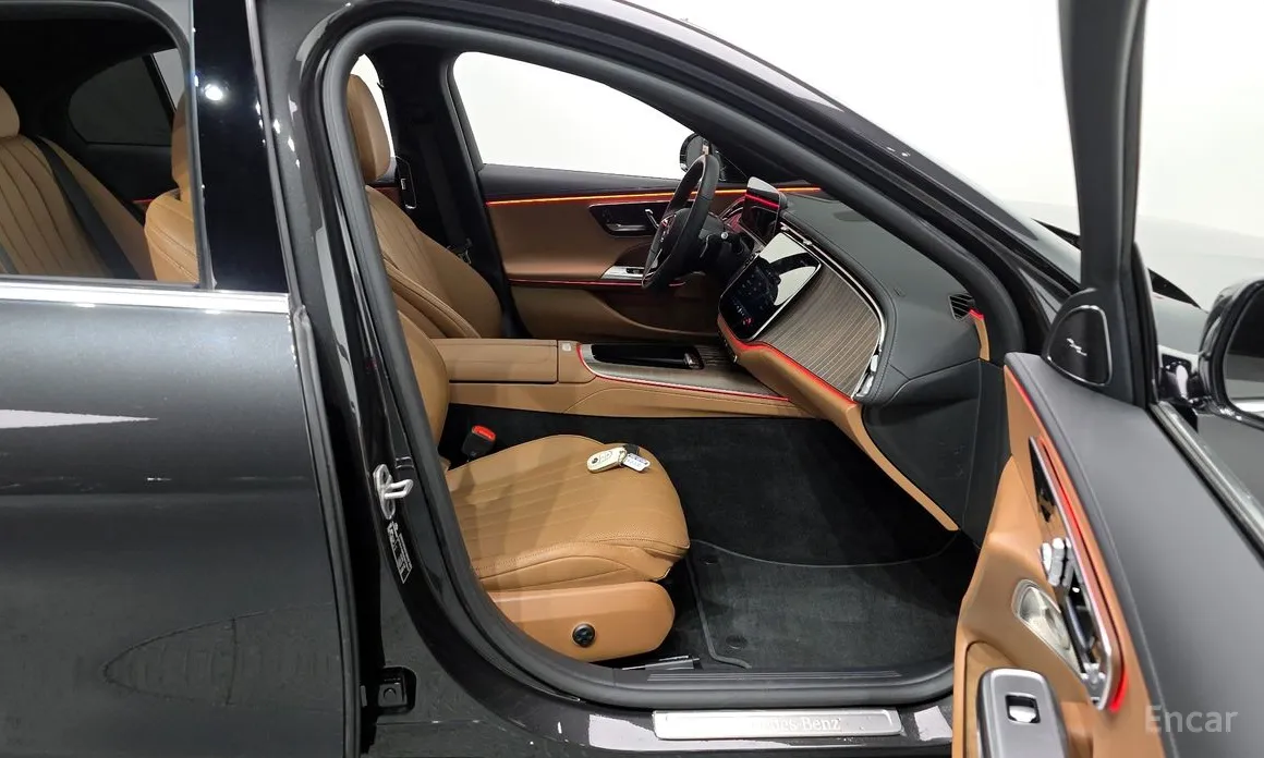 Фото 11 - Mercedes-Benz E-Class