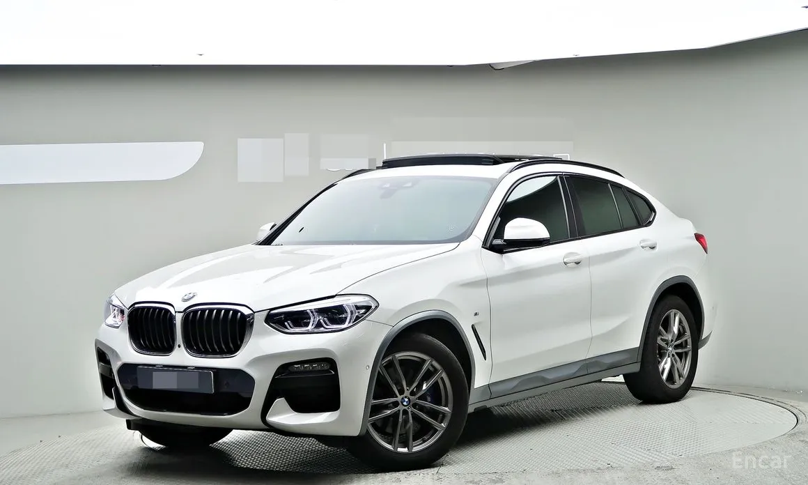 Photo 1 - BMW X4