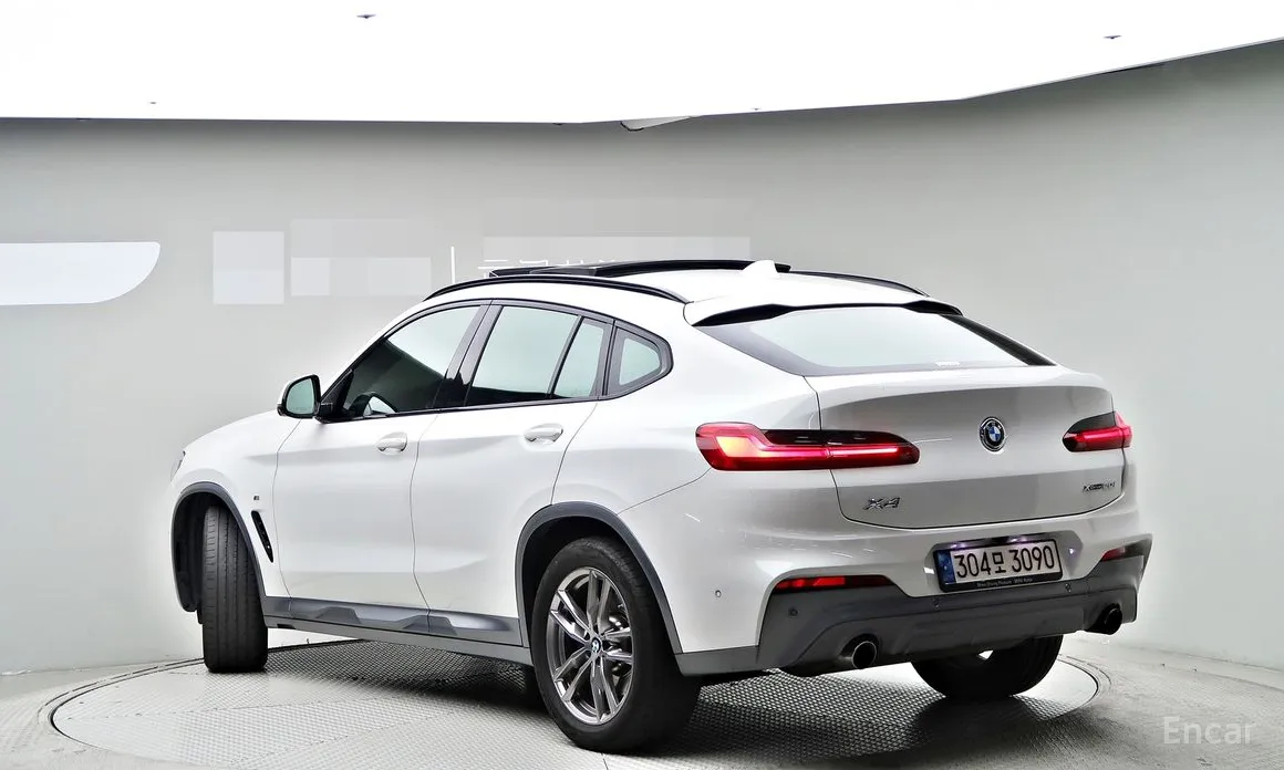 Photo 4 - BMW X4