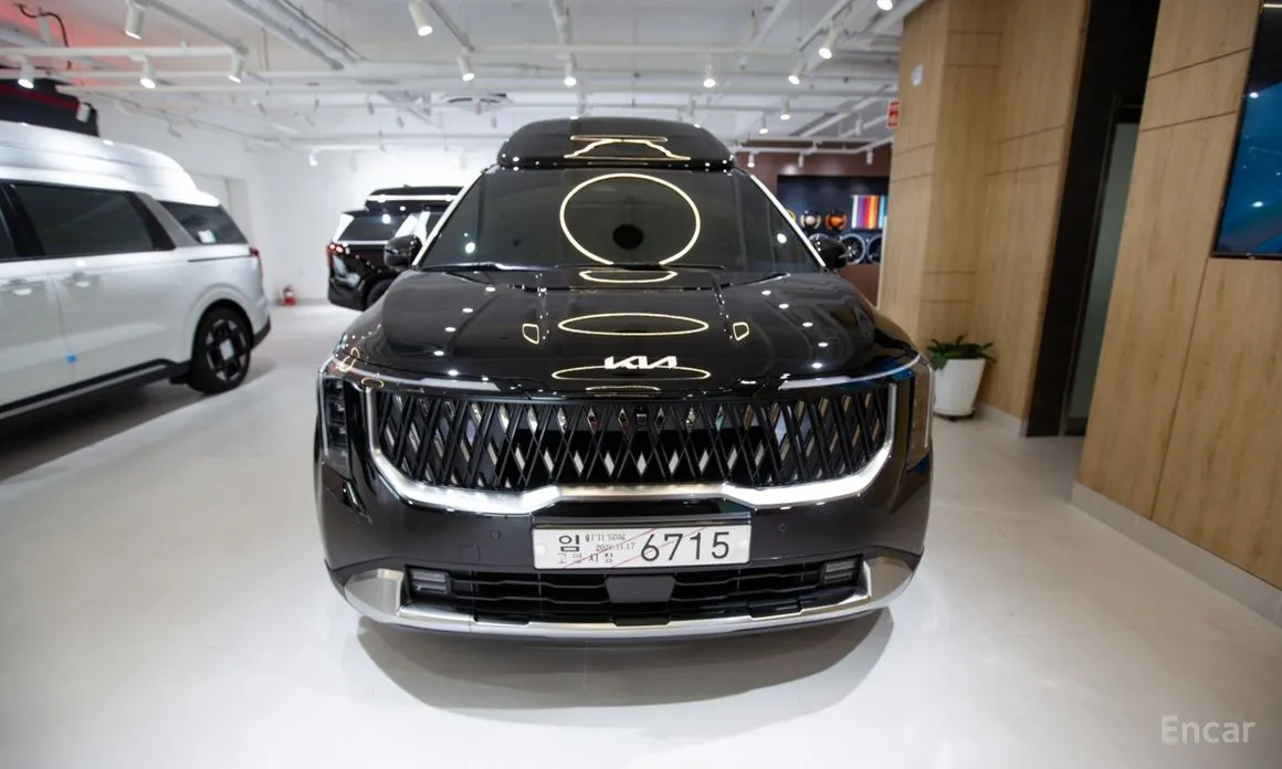 Фото 1 - Kia Carnival