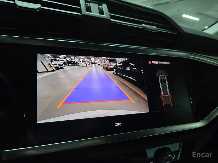 Фото 10 - Audi Q3