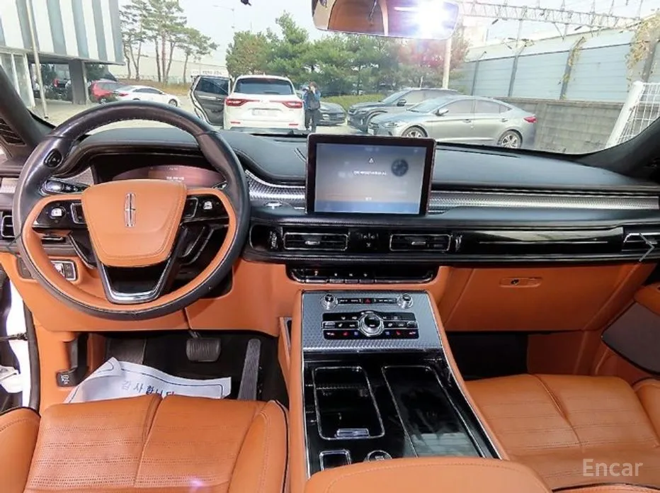 Фото 7 - Lincoln Aviator