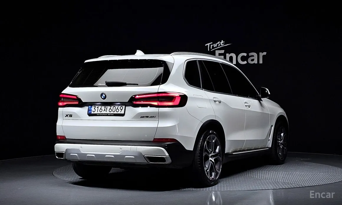 Фото 2 - BMW X5