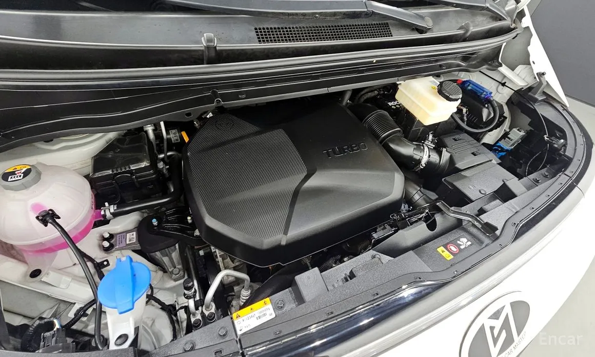 Фото 6 - Hyundai Staria