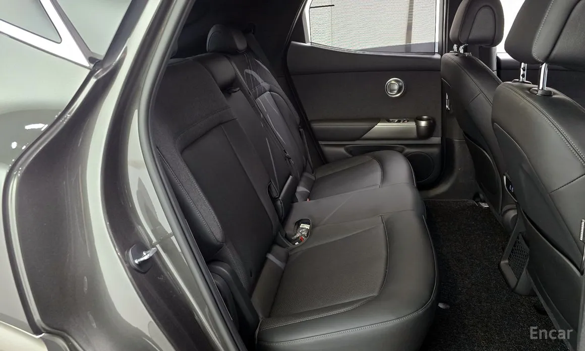 Фото 12 - Genesis GV60