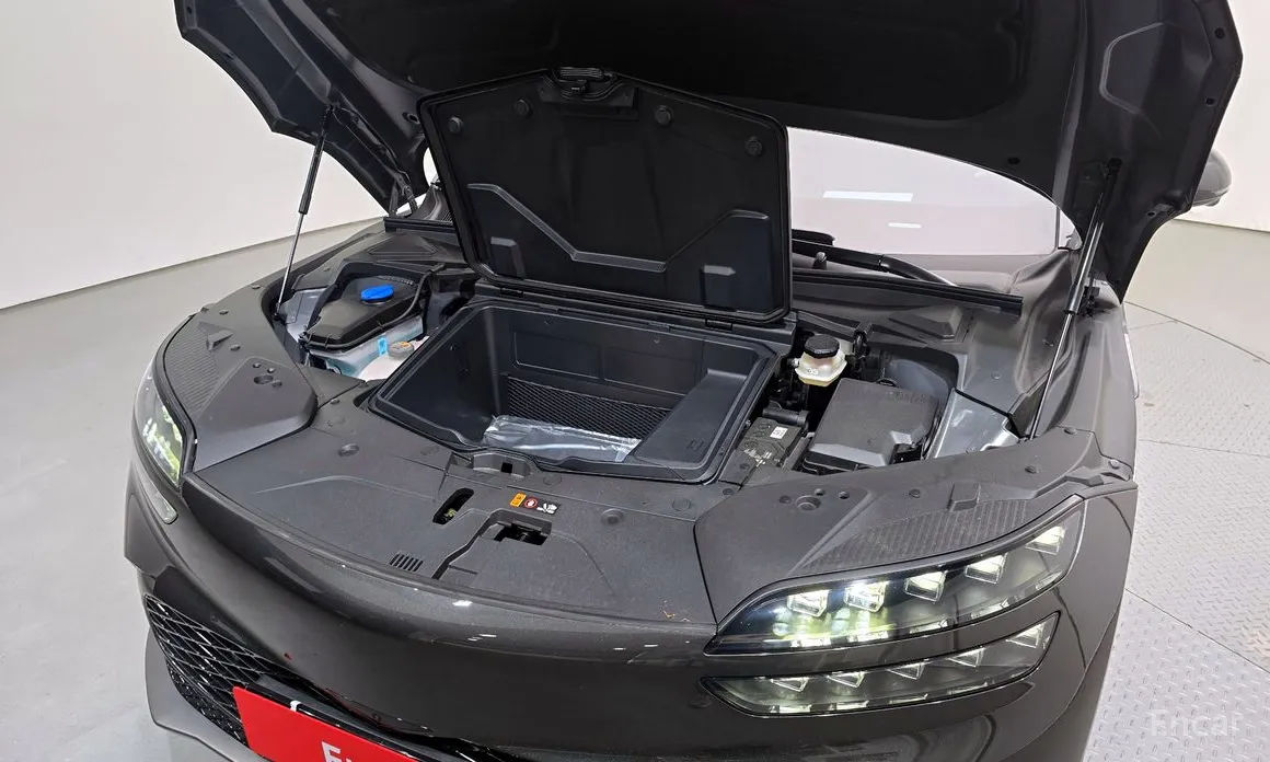 Фото 6 - Genesis GV60