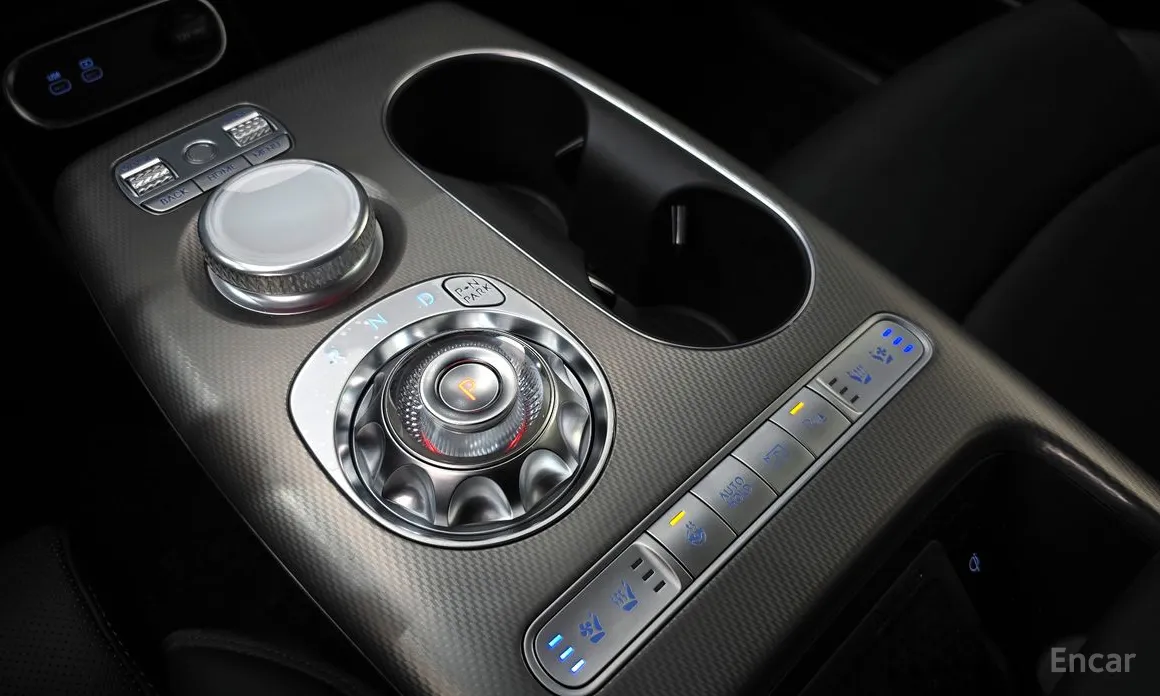 Фото 9 - Genesis GV60