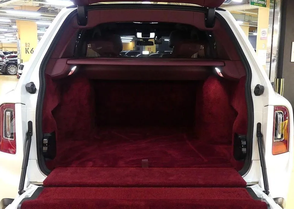 Фото 10 - Rolls-Royce Cullinan