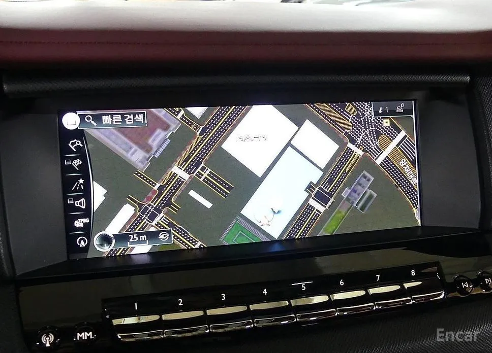 Фото 13 - Rolls-Royce Cullinan