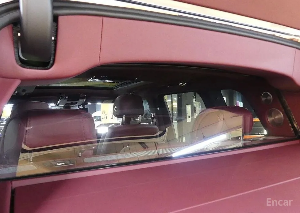 Фото 19 - Rolls-Royce Cullinan