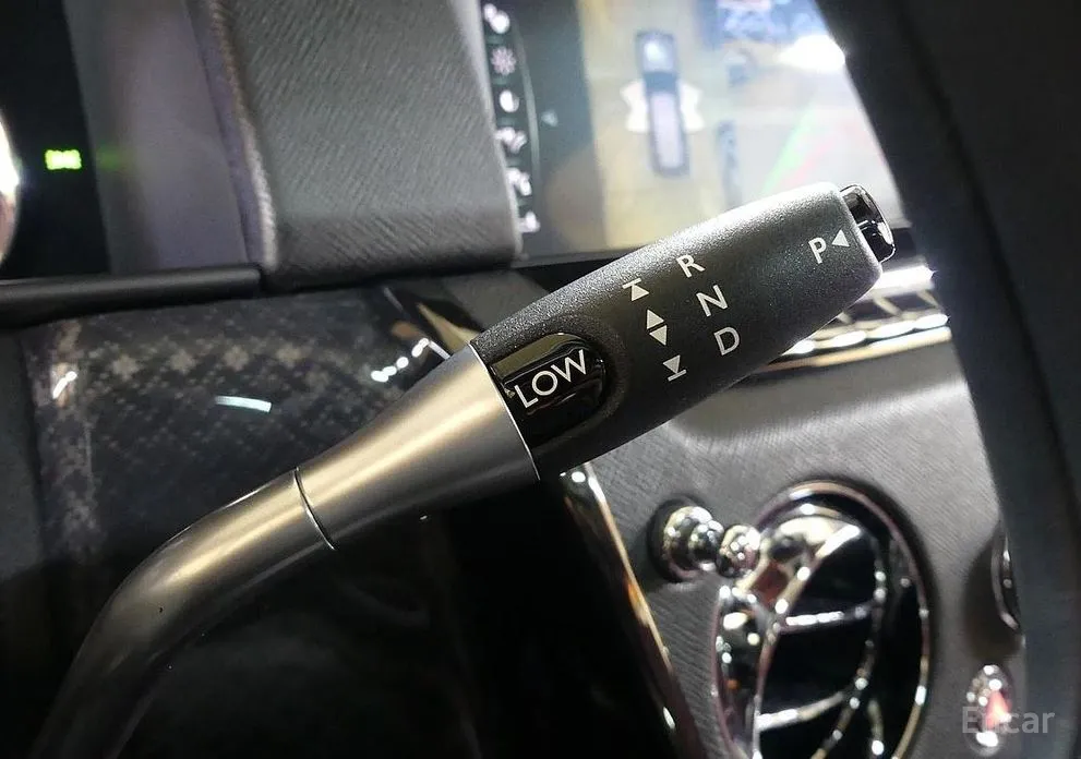 Фото 7 - Rolls-Royce Cullinan