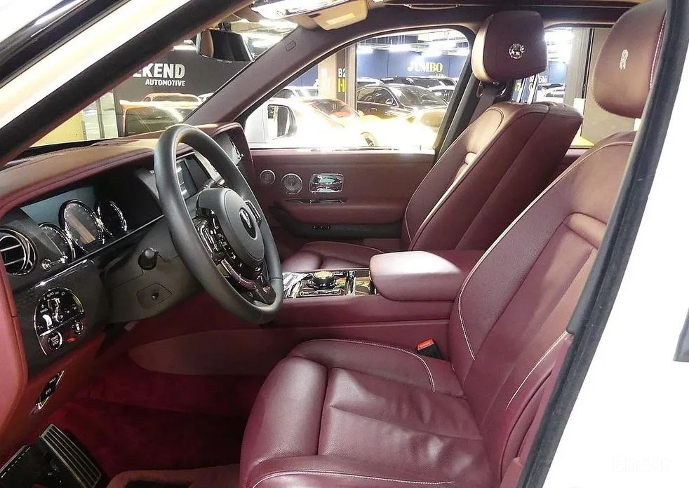 Фото 8 - Rolls-Royce Cullinan