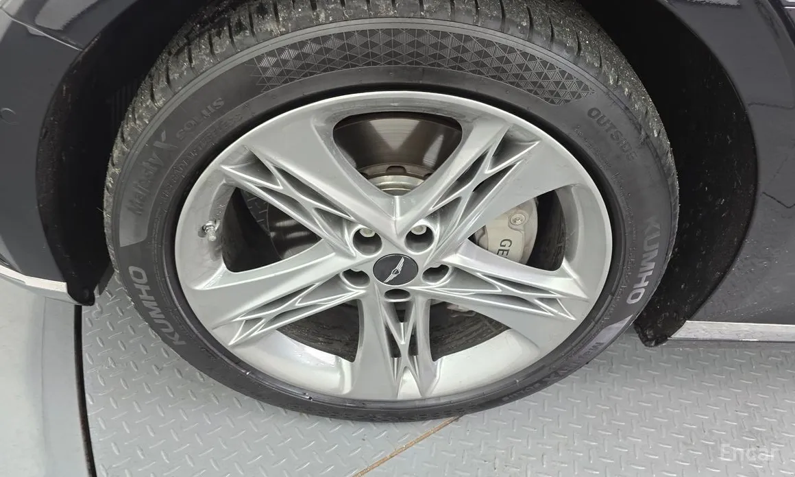 Фото 5 - Genesis G90