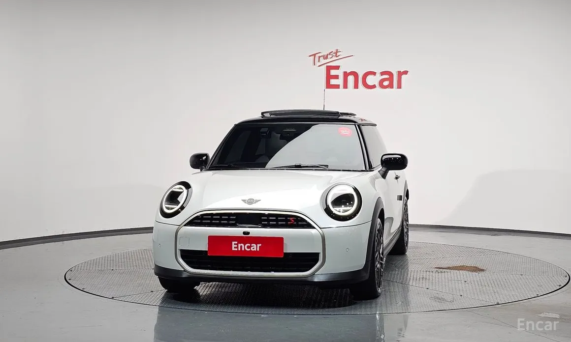 Фото 3 - Mini Cooper