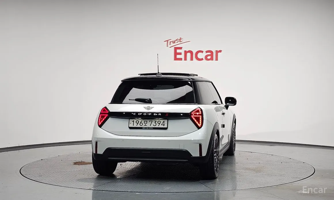 Фото 4 - Mini Cooper