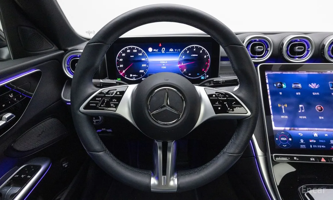 Фото 20 - Mercedes-Benz C-Class