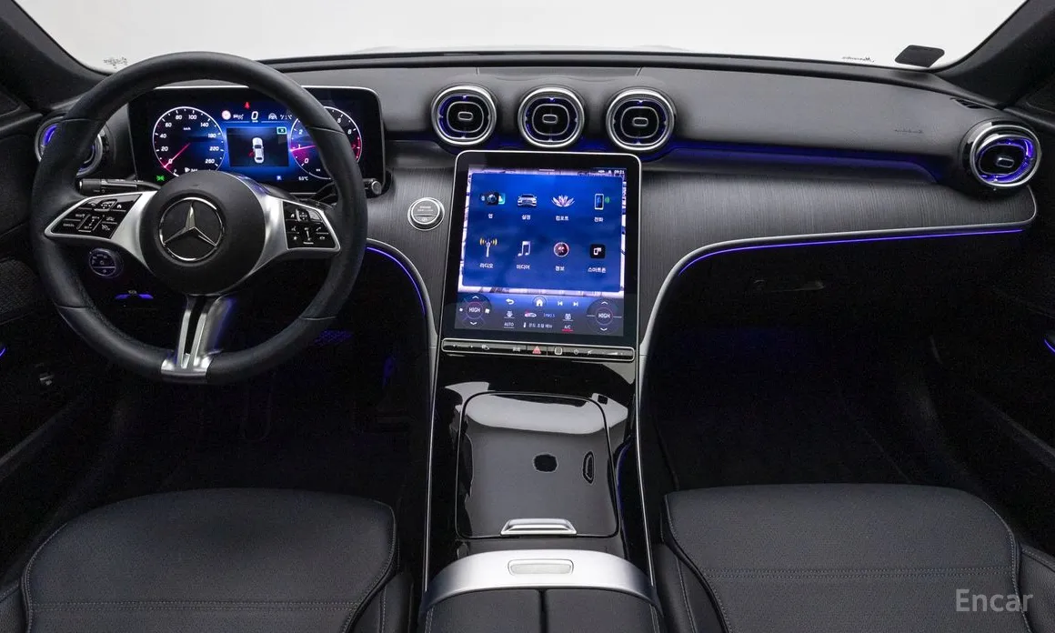 Фото 7 - Mercedes-Benz C-Class