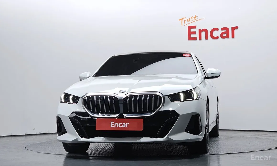 Фото 3 - BMW 5 Series