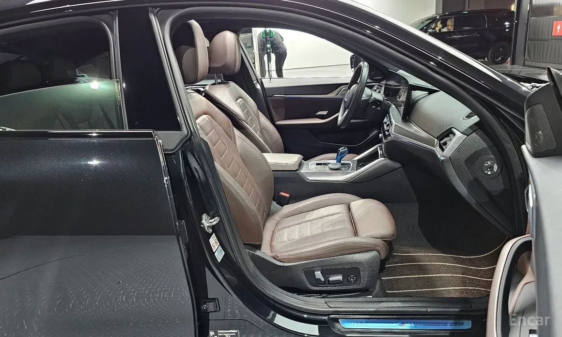 Фото 10 - BMW i4