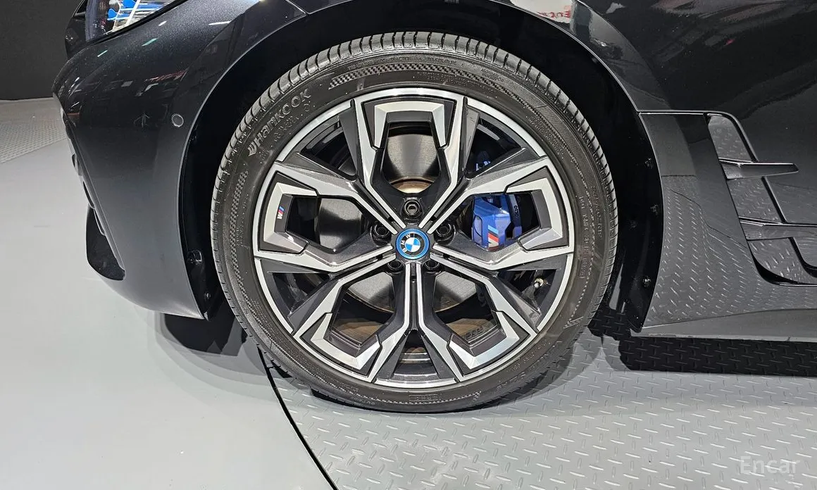 Фото 5 - BMW i4