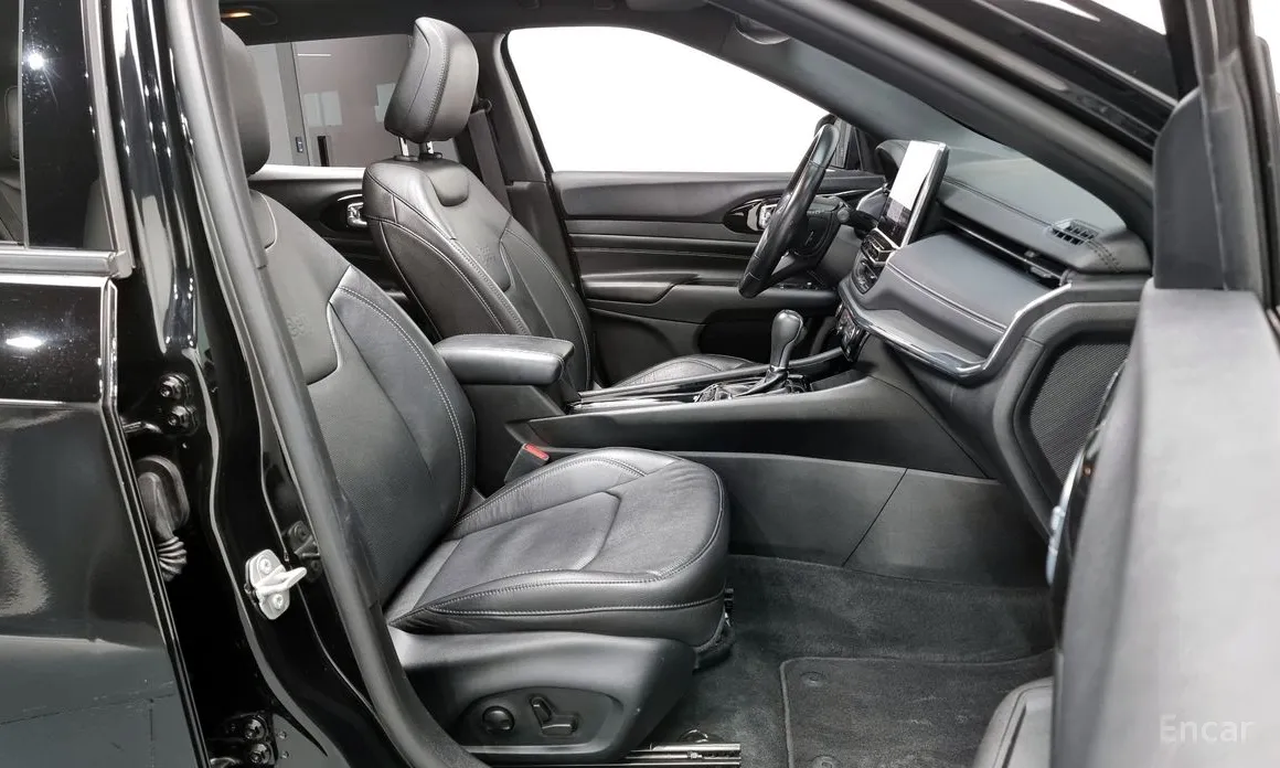 Фото 11 - Jeep Compass