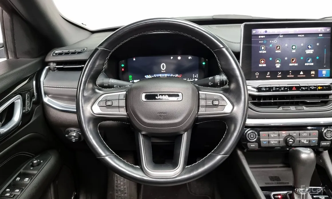 Фото 13 - Jeep Compass