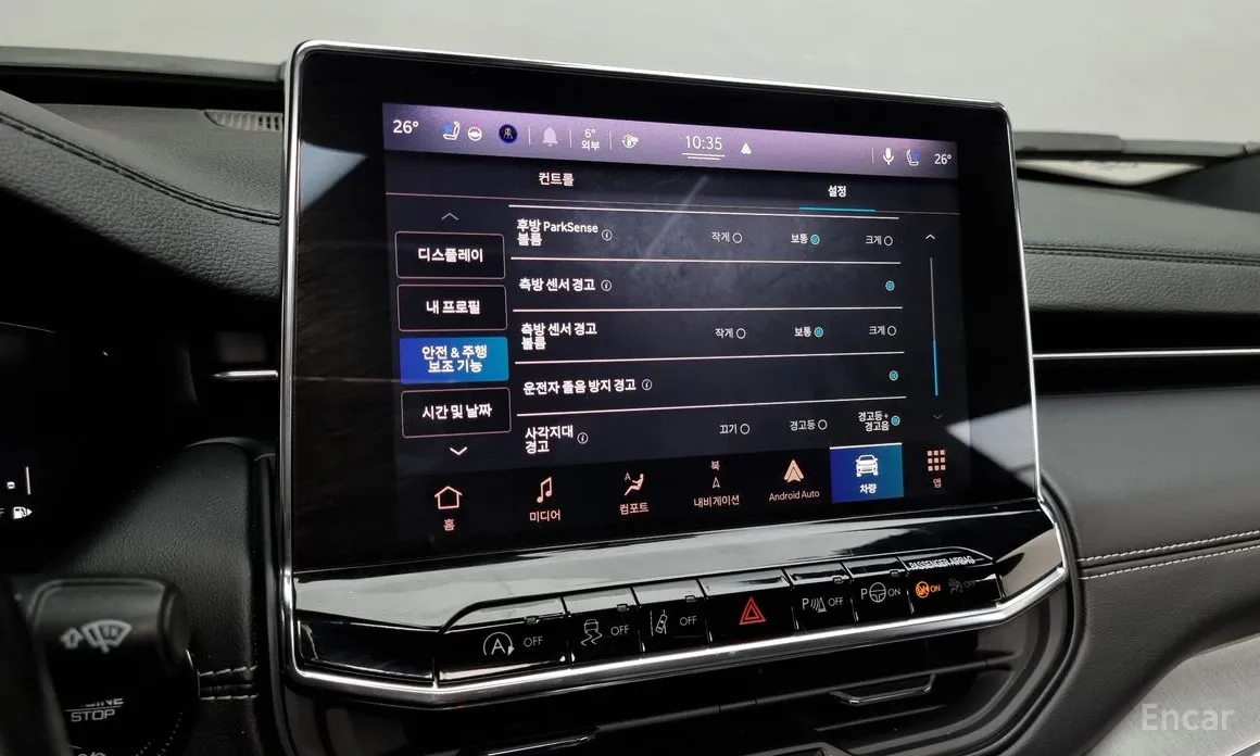 Фото 16 - Jeep Compass