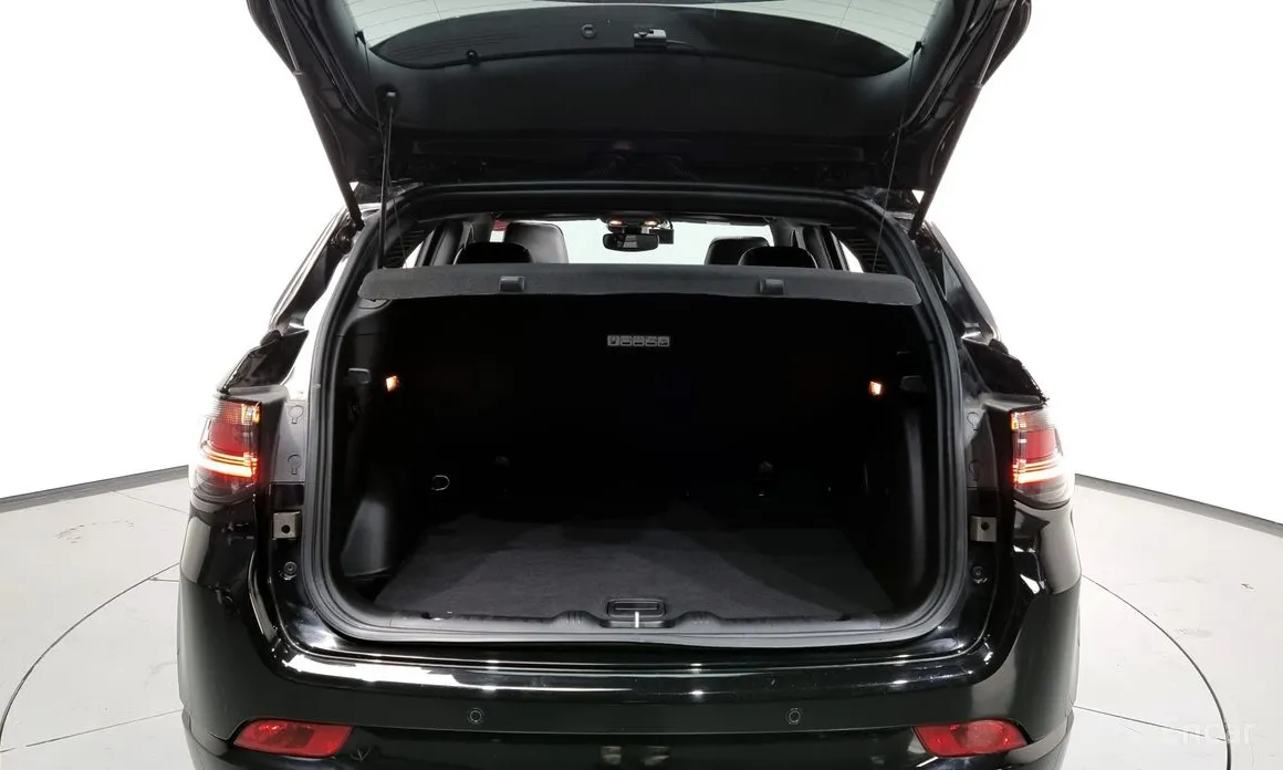 Фото 20 - Jeep Compass